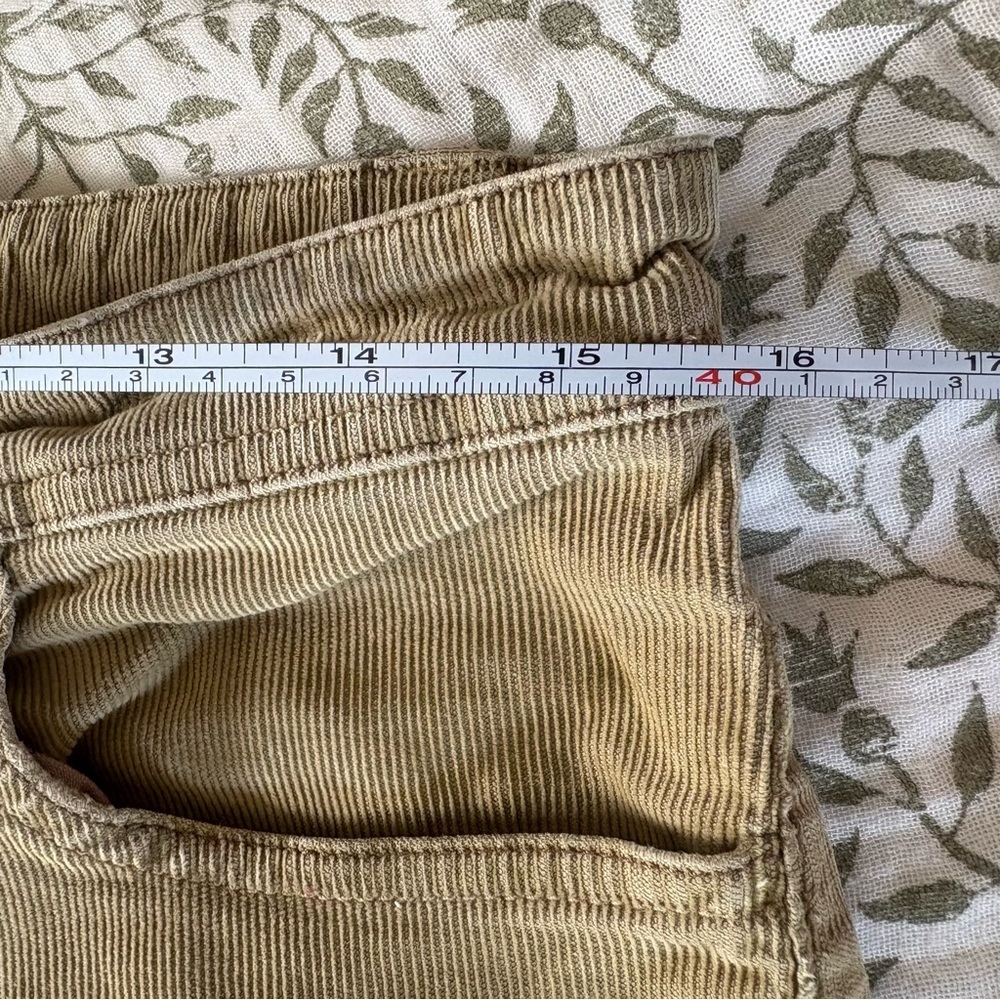 VTG American Eagle Outfitters Tan Corduroy Flare Jeans Size 6 Low Rise Y2K - Picture 6 of 11